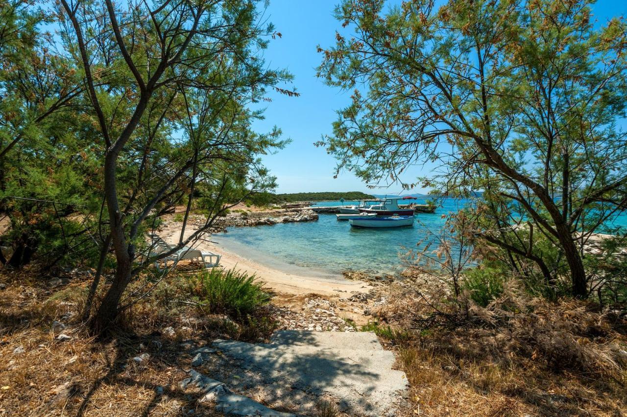 Secluded Fisherman'S Cottage Cove Zuborovica, Pasman - 321 Mrljane Экстерьер фото